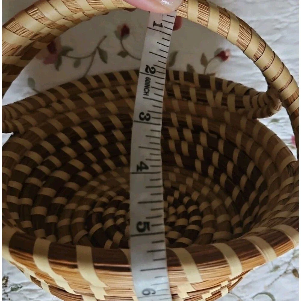 Vintage 90's Charleston South Carolina Sweetgrass Gullah Geechee Basket EUC
